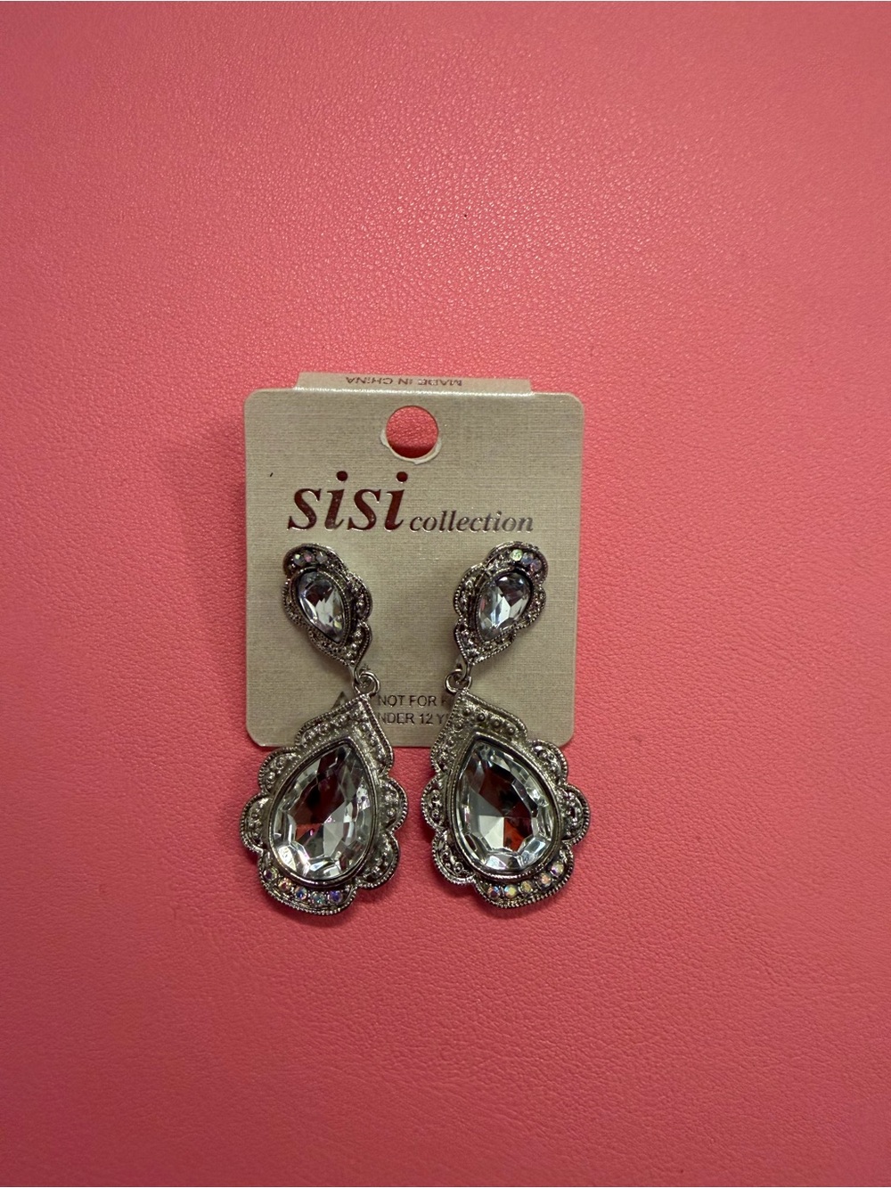 Sisi Collection Silver Teardrop Crystal Drop Earrings